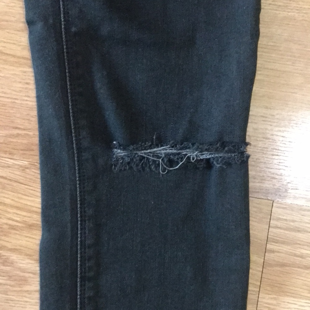 JUST BLACK Ripped Jeans - Picture 2 of 5